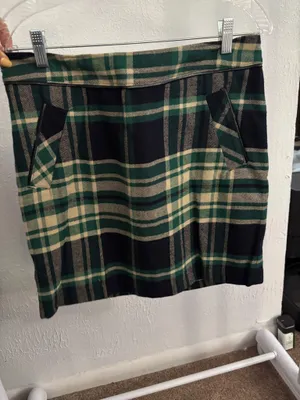 Tommy Hilfiger Green and Black Plaid Pencil Skirt thumbnail 1