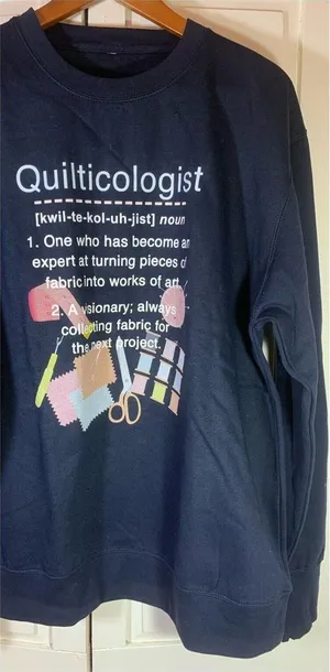Quilticologist Sweatshirt Womens‎ Large Quilter Granny Cottagecore Comfy thumbnail 1