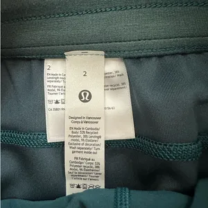 Lululemon Softstreme High-Rise Straight-Leg Cropped Pant Size 2 thumbnail 3