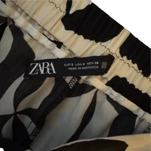 Zara Womens Pants Geometric Wide Leg Trouser White Black Boho Eclectic Small thumbnail 7