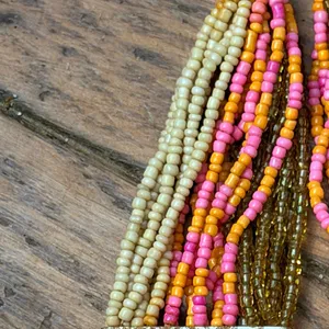 Vintage Beaded Necklace thumbnail 3