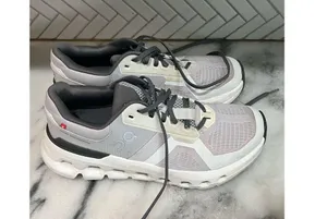 On Running CloudTec Women’s Shoes Size 9 White Gray Lightweight Swiss Sneakers thumbnail 4