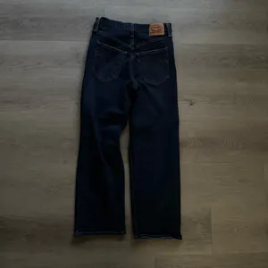 Levi’s High Rise Ribcage Straight Leg Ankle Jeans thumbnail 9