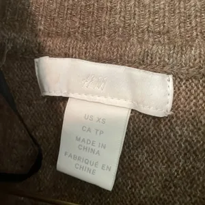 H&M Brown Mock Neck Sweater thumbnail 5