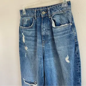 Zara High Rise Straight Leg Ripped Jeans Size 4 100% Cotton Mom‎ Fit Cropped thumbnail 4