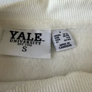 Yale University Sweatshirt Adult Crew Neck Long Sleeve College Sweater White S thumbnail 6