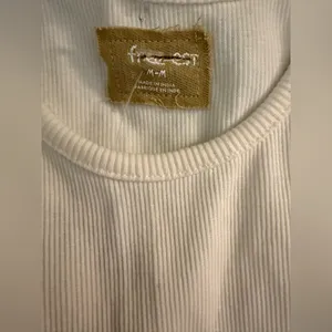 Free People free-est Milani Set Call Out the top is Medium skirt Small thumbnail 4