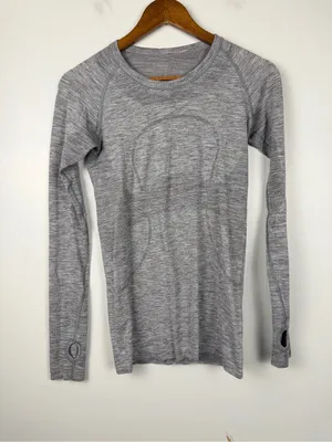 Lululemon Swiftly Tech Long Sleeve Crew size 6 in grey thumbnail 2
