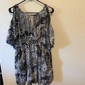 Free People Romper dress with liner. Medium. Blue pattern. Preloved great. thumbnail 2