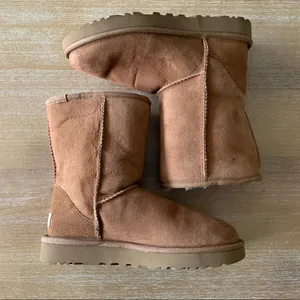 Ugg Australia Classic Brown Boots thumbnail 11