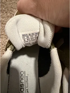Adidas Sneakers thumbnail 5