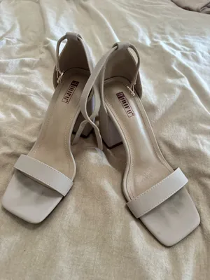 Nude High Heels Tan Size 8 thumbnail 1