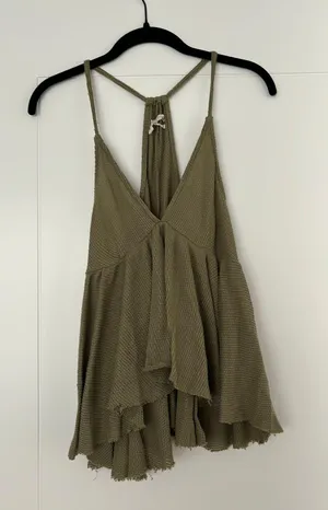 Urban Outfitters Green Top thumbnail 1