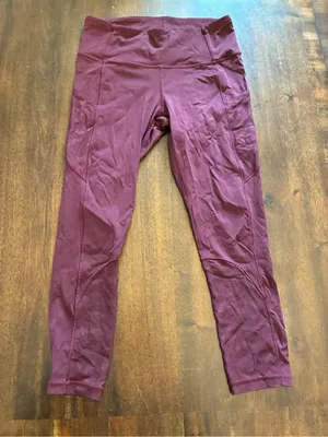 Lululemon Fast and Free Leggings 8 Crop 23" Burgundy Garnet Camo Mesh thumbnail 1