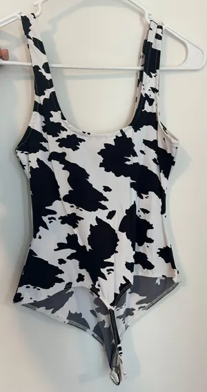 Le Lis Collection Black And White Cow Print Body Suit thumbnail 2