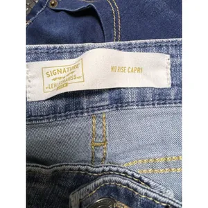 Signature by Levi Strauss‎ Women Blue Mid Rise Capri Jeans Size 4 W27 74906-0020 thumbnail 5