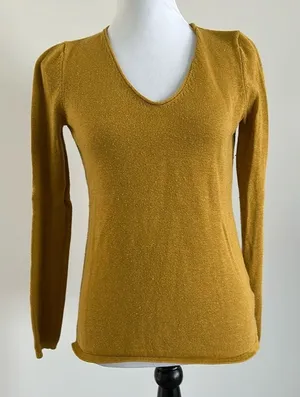 Old Navy Deep Yellow‎ Sweater Sz SM thumbnail 1