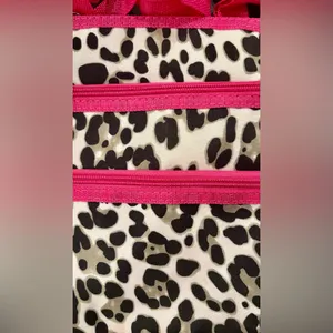 Leopard print hot pink crossbody travel handbag thumbnail 3