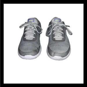 Nike Flex Experience RN 7 Pure Platinum Women’s Running Sneakers US Size 9 Gray thumbnail 8