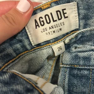 AGOLDE 90’s High Waisted Distressed Straight Leg Jeans thumbnail 3