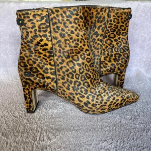 Sam Edelman Saige Leopard Cow Hair Ankle Boots Pointed Toe Block Heel 9.5M thumbnail 2
