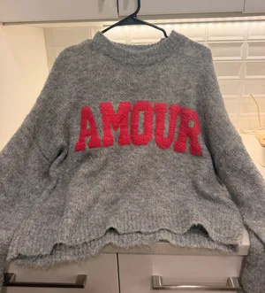 Sweater  thumbnail 1