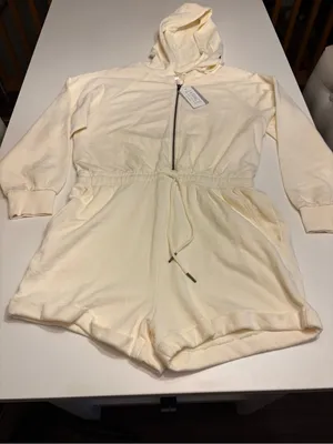 NWT L*Space stay cool shorts romper size large - flaw Cream color cotton thumbnail 3