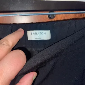 Babaton Classic Black Women's Shorts Size 0 thumbnail 5