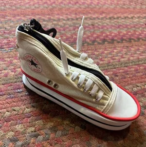 Converse WHITE Canvas High-Top Coin Purse keychain thumbnail 1