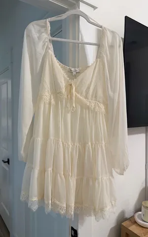 Francesca's Dress thumbnail 1