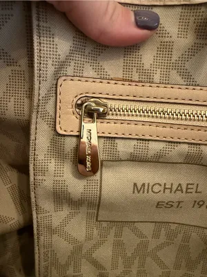 Michael Kors Vanilla Jet Set Travel Signature MK Tote Bag thumbnail 8