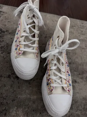 High-Top Converse Sneakers Platform thumbnail 2