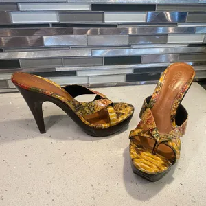 Aldo Women’s Yellow Snakeskin Sandal Platform Heels thumbnail 5