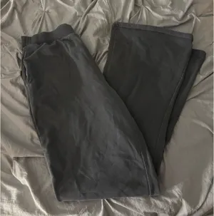 Old Navy Tall, gray flare pants thumbnail 3