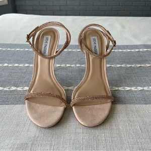 Steve Madden Breslin Blush Heels Rhinestones Size 8 Rose Gold thumbnail 3