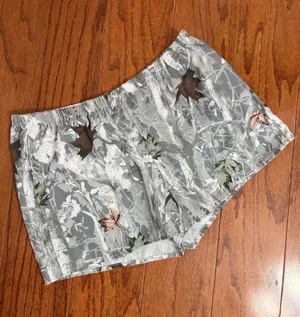 SHEIN camo shorts with side pockets - Size Medium. ***Refer to measurement. Gently warn and Excellent condition. Measurements approximately 14” waste not fully stretched out x 11.5” long. Non-smoking home. Sold as is. Priced to sell at as is condition. If you don’t like my price make reasonable offers. thumbnail 1