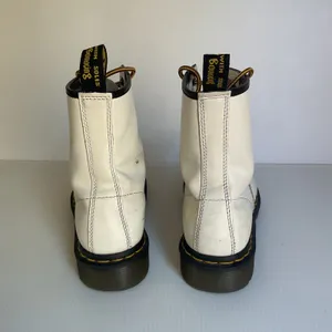Dr. Martens 1460 White Leather 8-Eye Combat Boots Women’s US 7 UK 5 EU 38 thumbnail 5