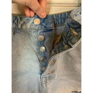 We the Free | Light Wash Distressed Button-Up Denim Mini Skirt Size 30 thumbnail 4
