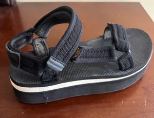 Black platform Teva Sandals thumbnail 1