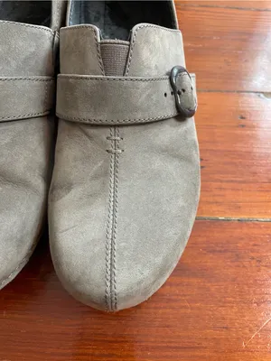 Dansko Tamara Grey Nubuck Buckle Comfort Clogs Sz 40 (US 9.5-10) 🧡🎀 thumbnail 4