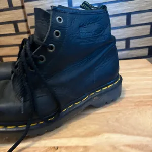 Dr. Martens Black Combat Boots‎ Made In England UK 5/W7/M6 thumbnail 5