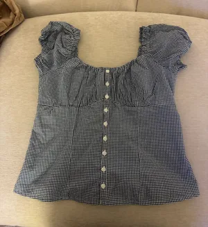 Hollister Top thumbnail 1