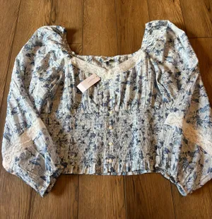 American Eagle top  thumbnail 1