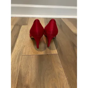 Michael Peep Toe Heels Red Mesh & Sequin Detail Size 8 Leather Sole 3 Inch Heel thumbnail 4