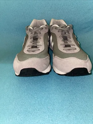 NEW BALANCE 515 suede sneakers gray white logo lace up low top NEW size 9.5 thumbnail 6