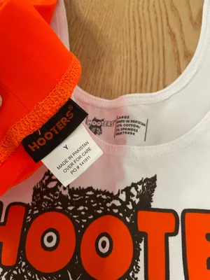 New Hooters girl Uniform tank and shorts Outfit size Large thumbnail 4