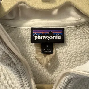 Patagonia Women's Better Sweater Cream Quarter-Zip Sweater Size Small thumbnail 3