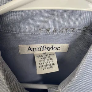 ANN TAYLOR Blue Button Down Shirt Size Medium thumbnail 3