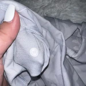Lululemon Wunder Under with Scallop Trim and Mesh White Camouflage size 12 thumbnail 5