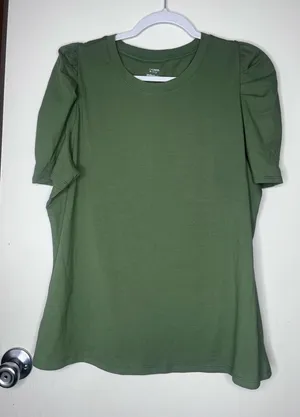 crown & ivy Green Short Sleeve Tee thumbnail 1